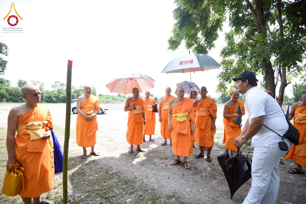 ภาพ No.270256:วันอาทิตย์ที่ 9 พฤศจิกายน พ.ศ. 2568 พิธีทอดผ้าป่าสร้างองค์พระเจดีย์สระบุรี สถาปนาองค์พระเจดีย์ เพื่อสร้างสันติภาพโลก ณ ศูนย์ปฏิบัติธรรมสระบุรี อ.พระพุทธบาท จ.สระบุรี