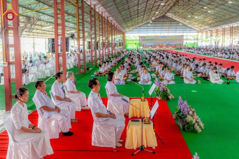 ภาพ No.266021:วันพุธที่ 5 พฤศจิกายน พ.ศ. 2568 (วันพระ ขึ้น 15 ค่ำ เดือน 12) พิธีทอดกฐิน ณ พุทธอุทยานนานาชาติ  อ.โพนพิสิย จ.หนองคาย