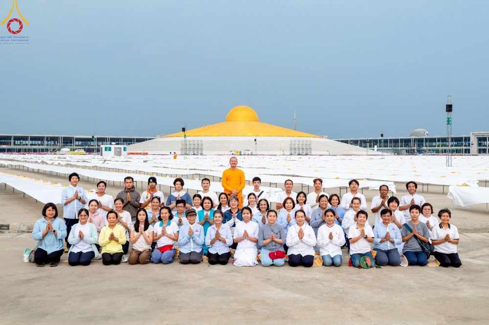 ภาพ No.218404:วันที่ 14-15 เมษายน พ.ศ. 2568 การเตรียมงานเครื่องเสียง , การเตรียมงานติดผ้ารับประเคน , การเตรียมงานเครื่องนอนพระสังฆาธิการ , การเตรียมงานจุดนั่งสาธุชน , การเตรียมงานถุงน้ำถ่วงน้ำหนักโต๊ะ , การเตรียมงานภาชนะฉันภัตตาหาร เพื่องานวันคุ้มครองโลก 22 เมษายน พ.ศ