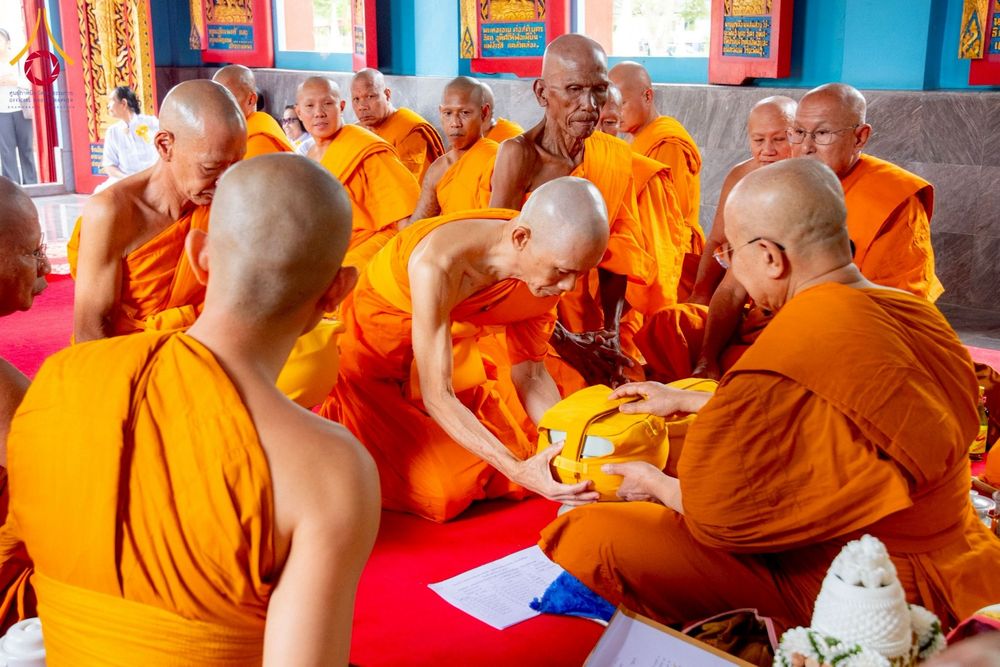 ภาพ No.276389:วันศุกร์ที่ 5 ธันวาคม 2568 (วันพ่อแห่งชาติ) พิธีบรรพชาอุปสมบทหมู่ธรรมทายาท จำนวน 14 รูป โครงการบรรพชาอุปสมบทหมู่ รุ่นบูชาธรรมมหาปูชนียาจารย์ ประจำปี 2568  ณ ศูนย์อบรมเยาวชนบางปะหัน จังหวัดพระนครศรีอยุธยา