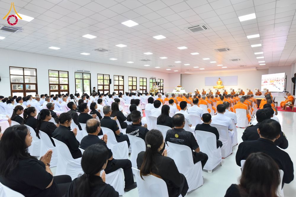 ภาพ No.280665:วันศุกร์ที่ 12 ธันวาคม พ.ศ.2568 พิธีบำเพ็ญกุศลปัญญาสมวาร (50 วัน) อุทิศถวายพระราชกุศลแด่ “พระพันปีหลวง” ณ วัดพระธรรมกาย