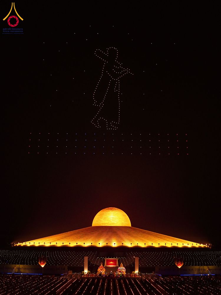 ภาพ No.307158:วันที่ 31 มกราคม พ.ศ. 2569  พิธีจุดประทีปธรรมถวายเป็นพุทธบูชา  และบูชาธรรมมหาปูชนียาจารย์ (ภาพชุดที่ 1) ณ วัดพระธรรมกาย ปทุมธานี ในโครงการธรรมยาตรา กตัญญูบูชา มหาปูชนียาจารย์ พระมงคลเทพมุนี(สด จนฺทสโร) พระผู้ปราบมาร อนุสรณ์สถาน 7 แห่ง ปีที่ 14