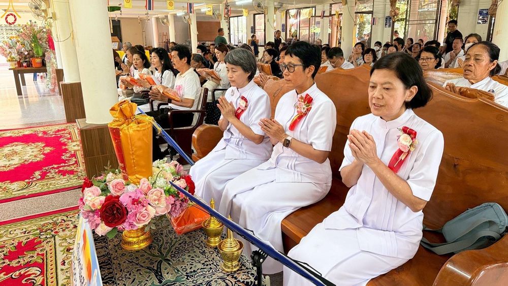 ภาพ No.282886:วันที่ 26 ตุลาคม พ.ศ.2568 พิธีทอดกฐินสามัคคีทั่วไทย 30,000 วัด  โดยคณะศิษยานุศิษย์ บูชาธรรม 81 ปี  หลวงพ่อธัมมชโย ณ วัดอัมพวนาราม อำเภอบ้านโป่ง จ. สระบุรี