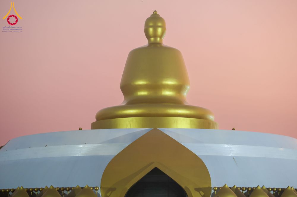 ภาพ No.299739:วันที่ 19 มกราคม พ.ศ.2569 พระธรรมยาตราปฏิบัติธรรมและถ่ายภาพหมู่ประวัติศาสตร์ ณ อนุสรณ์สถานลำดับที่ 5 สถานที่เผยแผ่วิชชาธรรมกายครั้งแรก  อนุสรณ์สถานบางปลาวัดบางปลา อ.บางเลน จ.นครปฐม ในโครงการธรรมยาตรา กตัญญูบูชา มหาปูชนียาจารย์ พระมงคลเทพมุนี(สด จนฺทสโร) 