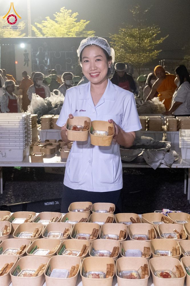 ภาพ No.295441:วันที่ 16 มกราคม พ.ศ. 2569 พิธีถวายภัตตาหารเป็นสังฆทาน แด่พระธรรมยาตรา ณ วัดโบสถ์บน ต.บางคูเวียง จ.นนทบุรี อนุสรณ์สถานลำดับที่ 4 สถานที่เกิดด้วยกายธรรม ในโครงการธรรมยาตรา กตัญญูบูชา มหาปูชนียาจารย์ พระมงคลเทพมุนี(สด จนฺทสโร) พระผู้ปราบมาร อนุสรณ์สถาน 7 แ