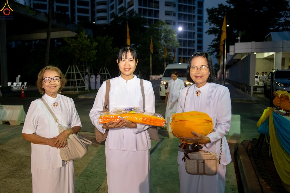 ภาพ No.328306:วันเสาร์ที่ 2 พฤษภาคม พ.ศ.2569 พิธีอุปสมบทสามเณรเตรียม DCI รุ่นที่ 23 ณ อุโบสถพระไตรปิฎก วัดพระธรรมกาย จังหวัดปทุมธานี