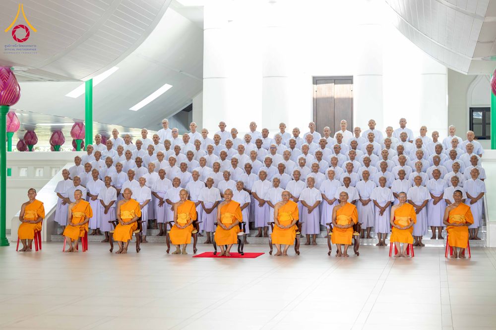 ภาพ No.321337:วันเสาร์ที่ 11 เมษายน พ.ศ.2569 พิธีขอบรรพชา พิธีขอสรณคมณ์และศีล, พิธีถวายบาตร พิธีอุปสมบท โครงการอุปสมบทหมู่ บูชาธรรมหลวงพ่อธัมมชโย พ.ศ.2569 โครงการอุปสมบทหมู่ธรรมทายาท ระดับอุดมศึกษา รุ่น 53 (ภาคฤดูร้อน) ณ วัดพระธรรมกาย ปทุมธานี