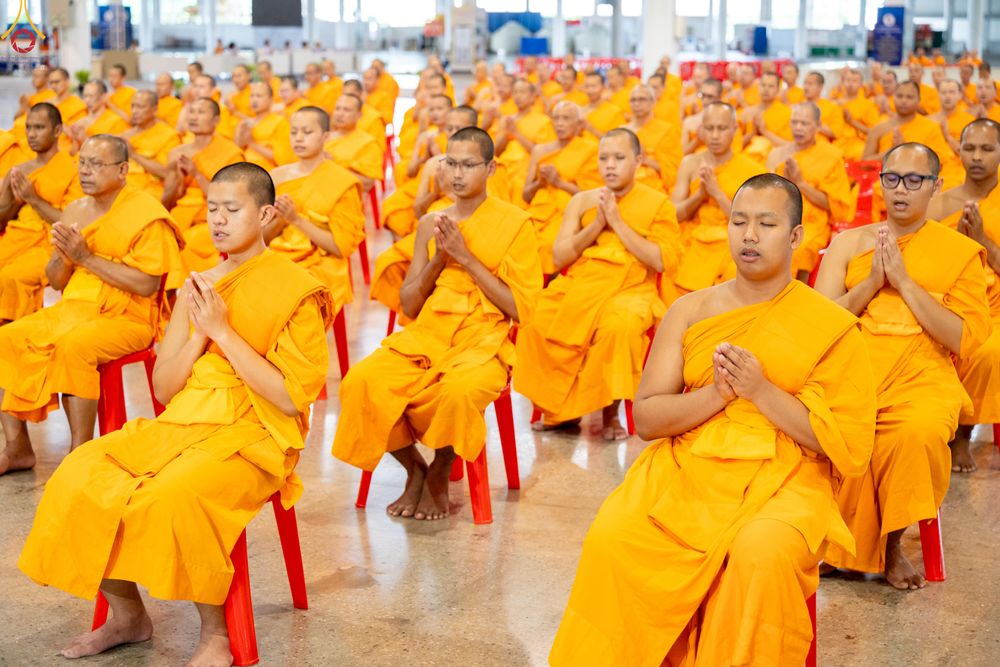 ภาพ No.342726:วันอาทิตย์ที่ 9 สิงหาคม พ.ศ.2569 พิธีจุดเทียนใจ ไฟนิรันดร์ อนันตชัย ณ รัตนบัลลังก์ วัดพระธรรมกาย