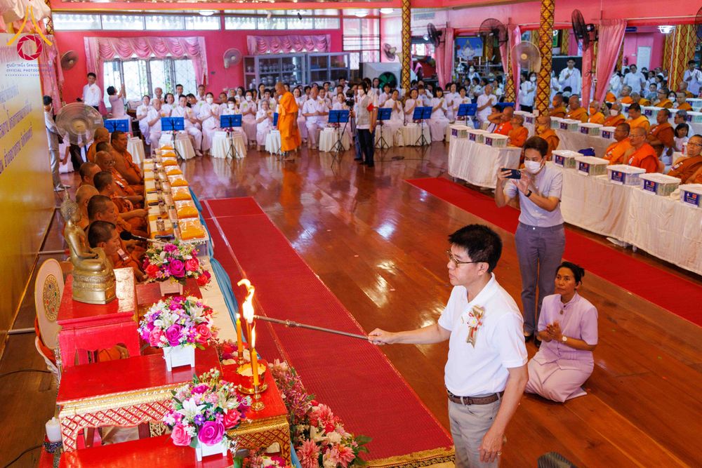 ภาพ No.298269:วันที่ 17 มกราคม พ.ศ. 2569  พิธีเจริญพระพุทธมนต์ ปฏิบัติธรรม มอบทุนการศึกษา ถวายสังฆทาน 109 วัด โครงการธรรมยาตราปีที่ 14 ณ วัดตะเคียน อำเภอบางกรวย จังหวัดนนทบุรี