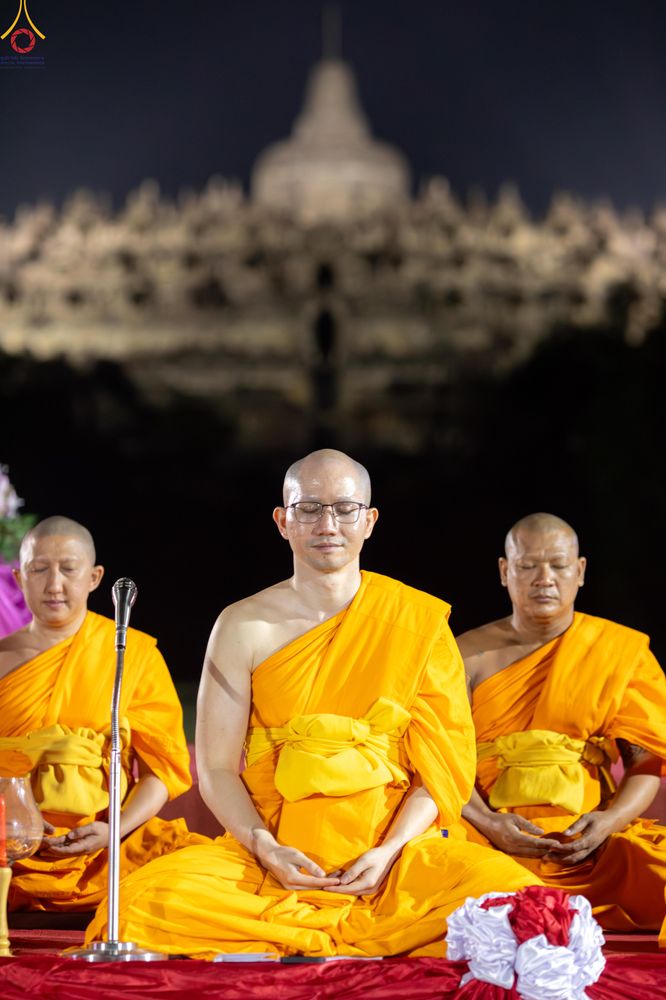 ภาพ No.333302:วันอาทิตย์ที่ 31 พฤษภาคม พ.ศ. 2569 MBMI ,WALUB , มูลนิธิธรรมกาย , การท่องเที่ยวและการบินแห่งอินโดนีเซีย (injourney destinations) , สหภาพพระธรรมทูตไทยในอินโดนีเซีย-แอฟริกา และเครือข่าย คณะสงฆ์มหายาน , วัชรยาน และเถรวาท ในอินโดนีเซีย ร่วมกันการจัดงานเฉลิมฉ