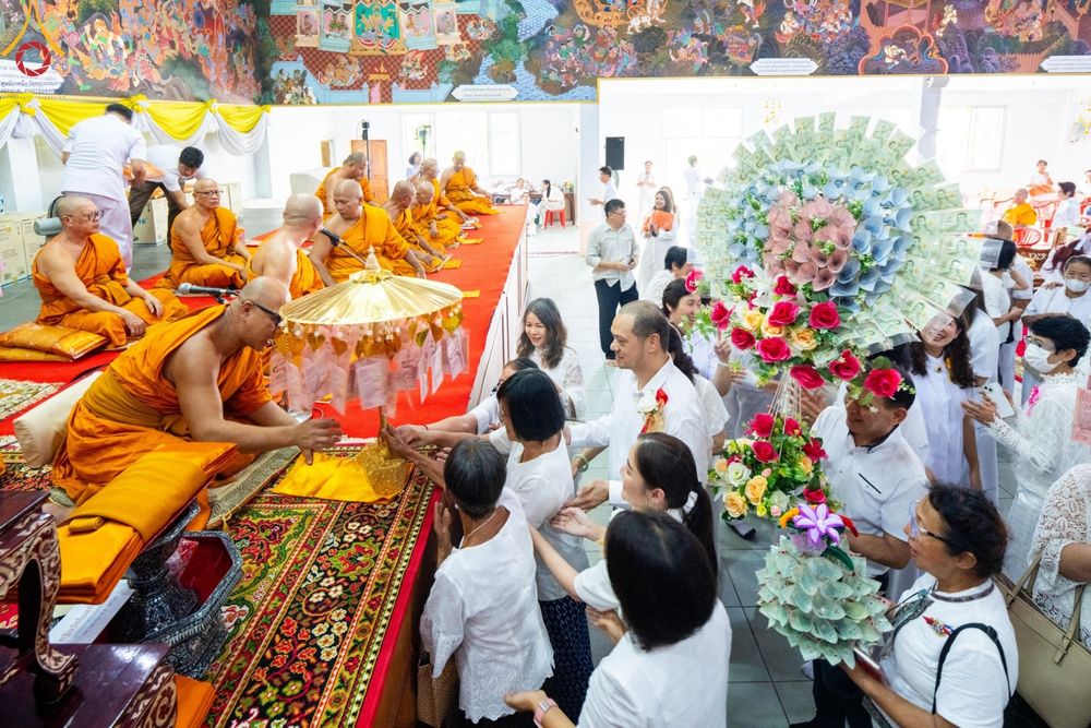 ภาพ No.162836:โครงการกฐินสามัคคีทั่วไทย 30,000 วัด บูชาธรรม 80 ปี หลวงพ่อธัมมชโย โดย คณะศิษยานุศิษย์วัดพระธรรมกาย ณ วัดโบสถ์บน จ.นนทบุรี วันที่ 19 ตุลาคม พ.ศ. 2567