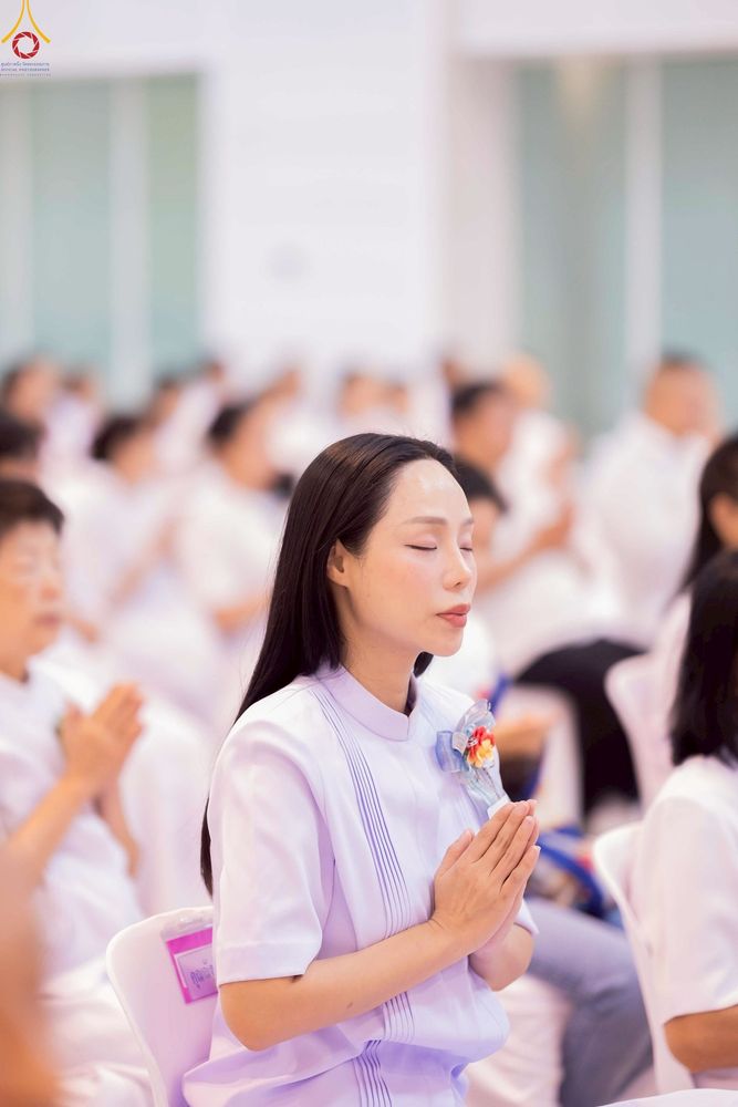 ภาพ No.243711:วันอาทิตย์ที่ 7 กันยายน พ.ศ. 2568 พิธีบูชาครูผู้ค้นพบวิชชาธรรมกาย , พิธีบูชาข้าวพระ ณ สภาธรรมกายสากล วัดพระธรรมกาย