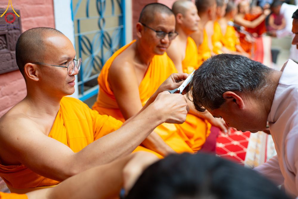 ภาพ No.313339:วันพุธที่ 11 มีนาคม พ.ศ. 2569 พิธีตัดปอยผมโครงการบรรพชาสามเณร  ณ วัดอเชศวร (Aksheswar Mahavihar) ประเทศเนปาล