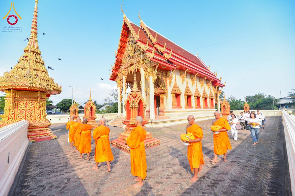 ภาพ No.285160:วันเสาร์ที่ 6 ธันวาคม พ.ศ.2568  พิธีอุปสมบทธรรมทายาท โครงการบรรพชาอุปสมบทหมู่  รุ่นบูชาธรรมมหาปูชนียาจารย์ ประจำปี 2568 ศูนย์ปฏิบัติธรรมและศูนย์อบรมเยาวชนเพชรบุรี อ.ท่ายาง จ.เพชรบุรี ณ วัดศีลคุณาราม อ.เขาย้อย เพชรบุรี