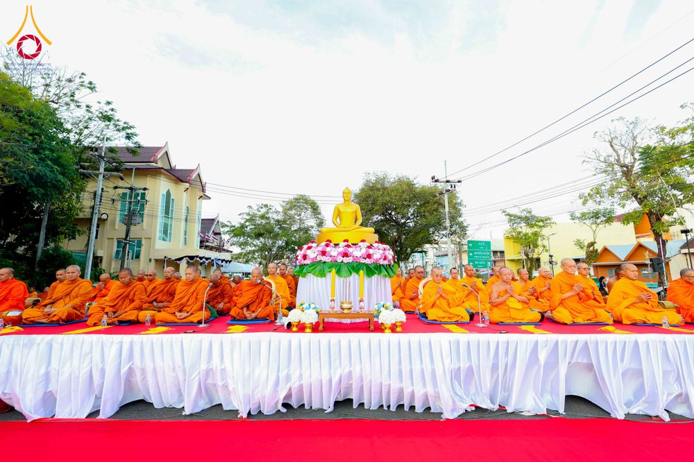 ภาพ No.310301:วันอาทิตย์ที่ 15 กุมภาพันธ์ พ.ศ. 2569 ตักบาตรพระ 1,000 รูป เมืองตรัง ปีที่ 2 ณ ลานพระบรมราชานุสาวรีย์ รัชกาลที่ 5 (หน้าศาลจังหวัดตรัง)อ.เมือง จ.ตรัง