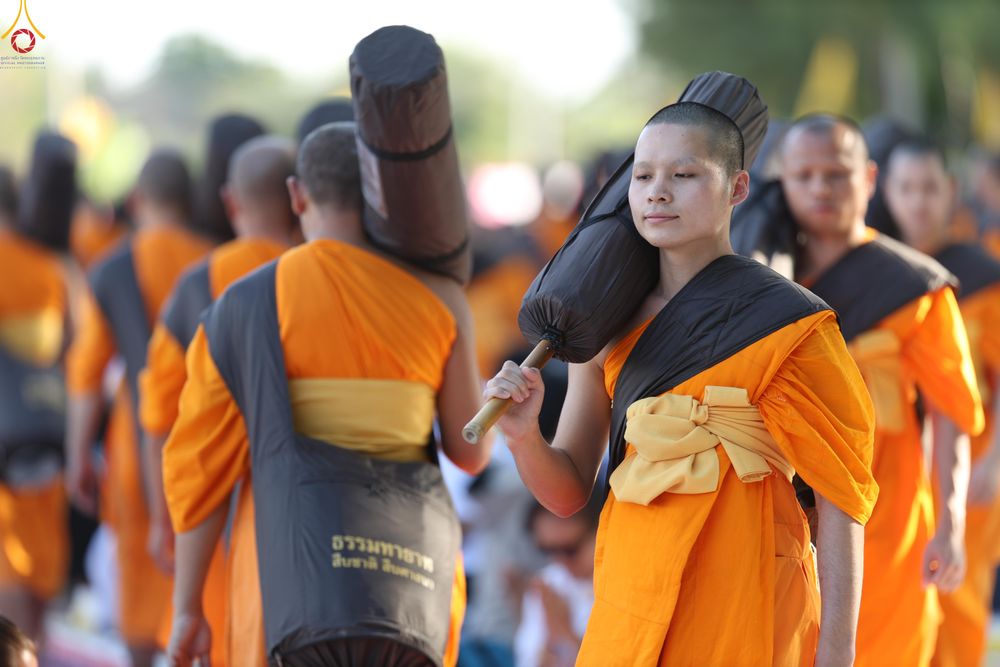 ภาพ No.290530:วันที่ 7 มกราคม พ.ศ. 2569 พิธีต้อนรับพระธรรมยาตรา ณ อนุสรณ์สถานลำดับที่ 2  สถานที่ตั้งมโนปณิธานบวชตลอดชีวิต อนุสรณ์สถานคลองบางนางแท่น (ภาพชุดที่ 2) อ.สามพราน จ.นครปฐม ในโครงการธรรมยาตรา กตัญญูบูชา มหาปูชนียาจารย์ พระมงคลเทพมุนี(สด จนฺทสโร) พระผู้ปราบมาร 