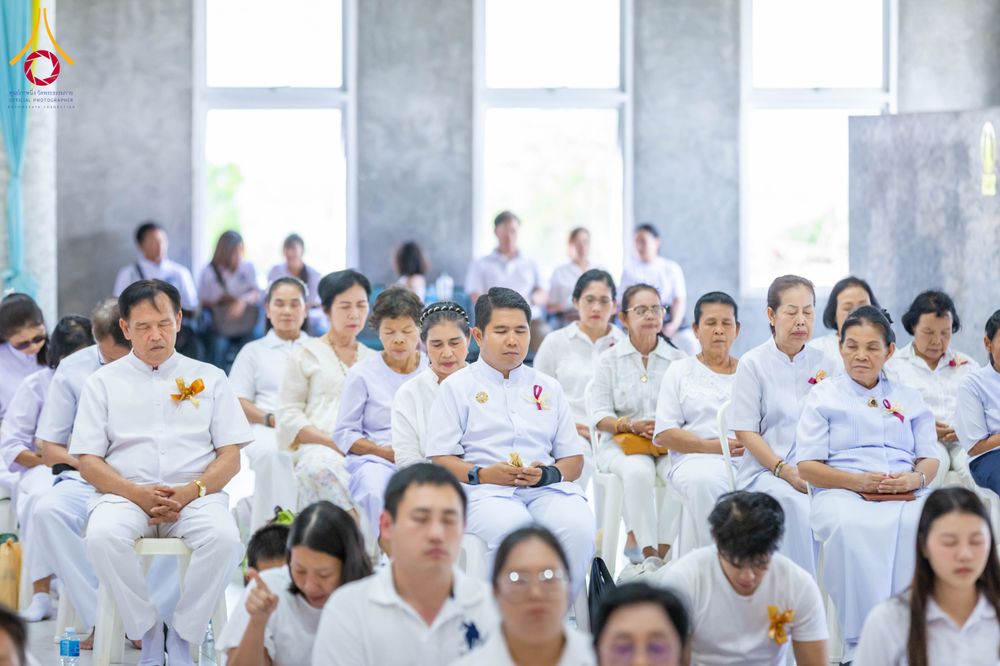 ภาพ No.315630:วันอาทิตย์ ที่ 22 มีนาคม พ.ศ. 2569 พิธีทอดผ้าป่าฉลองพระประธาน พิธีประดิษฐานพระบรมสารีริกธาตุในองค์พระประธาน พิธีจารึกชื่อบรรจุในแผ่นฌาน ณ ศูนย์ปฏิบัติธรรมสมุทรปราการ (บางบ่อ)