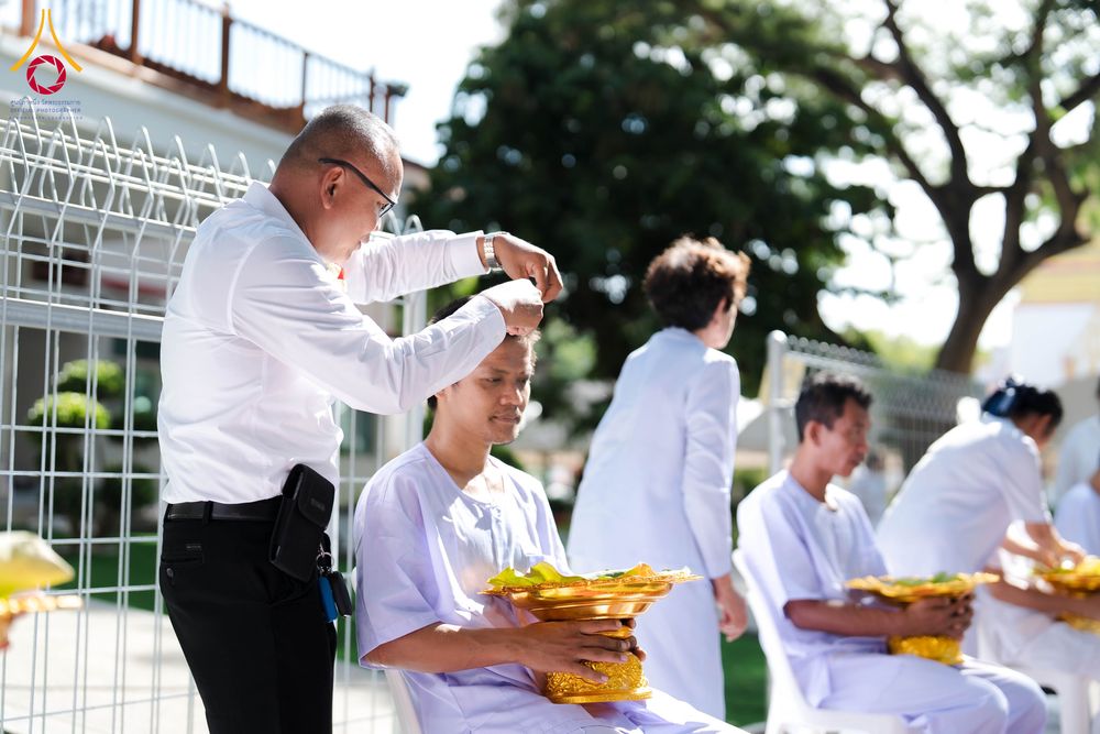 ภาพ No.341236:วันอาทิตย์ที่ 26 กรกฎาคม พ.ศ. 2569 ​โครงการอุปสมบทหมู่บูชาธรรมมหาปูชนียาจารย์ รุ่นที่ ๑ วัดกลางธนรินทร์ ต.บ้านแป้ง อ.พรหมบุรี จ.สิงห์บุรี
