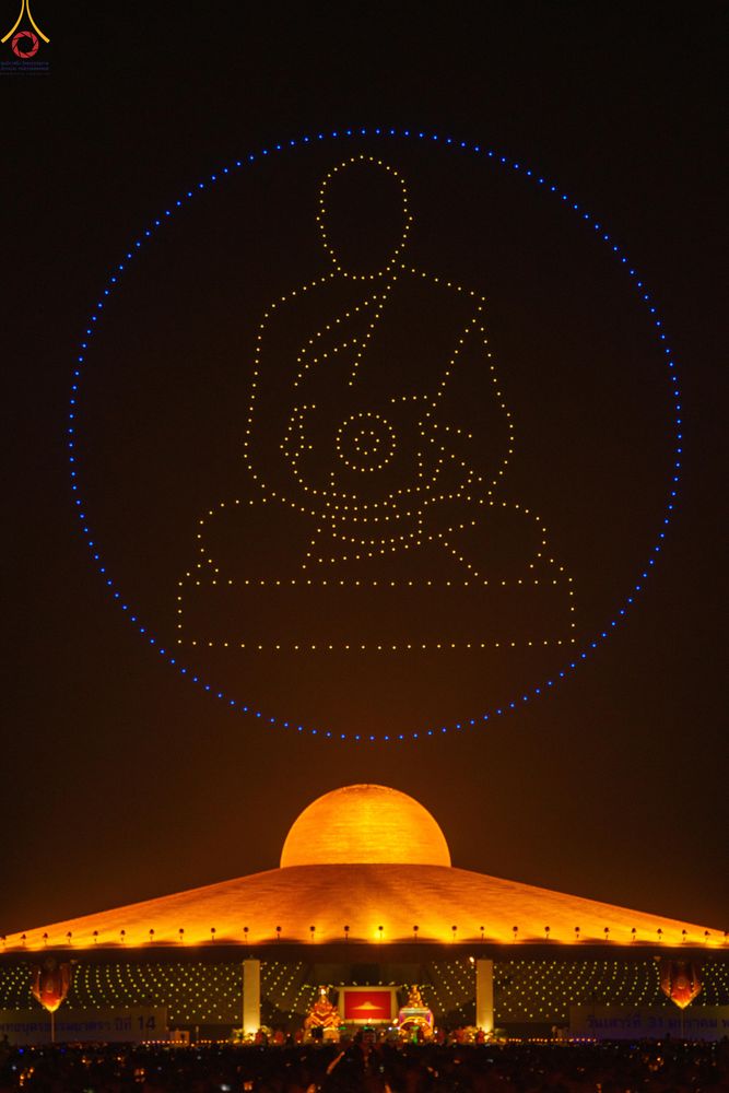 ภาพ No.308128:วันที่ 31 มกราคม พ.ศ. 2569 พิธีจุดประทีปธรรมถวายเป็นพุทธบูชา  และบูชาธรรมมหาปูชนียาจารย์ (ภาพชุดที่ 3) ณ วัดพระธรรมกาย ปทุมธานี ในโครงการธรรมยาตรา กตัญญูบูชา มหาปูชนียาจารย์ พระมงคลเทพมุนี(สด จนฺทสโร) พระผู้ปราบมาร อนุสรณ์สถาน 7 แห่ง ปีที่ 14