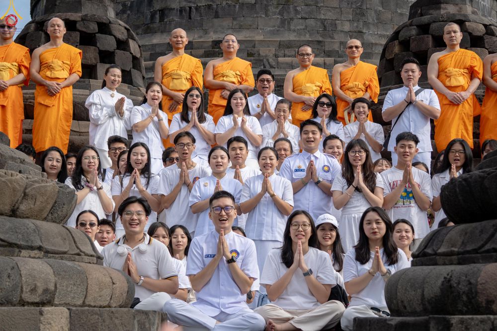 ภาพ No.331257:วันที่ 29 พฤษภาคม พ.ศ.2569 MBMI Tangerang (Majelis Agama Buddha Mahanikaya)  ได้มีการเตรียมงานเพื่อจัดงานวิสาขบูชานานาชาติ (ภาพชุดที่ 2)