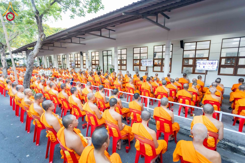 ภาพ No.316202:วันเสาร์ที่ 28 มีนาคม พ.ศ. 2569 พิธีบำเพ็ญกุศล คุณพ่อณรงค์ จินตมากุล  สิริอายุ 99 ปี 11 เดือน โยมบิดา พระครูปลัดรัตนวีรวัฒน์ (รังสฤษดิ์ อิทฺธิจินตโก) ที่ปรึกษาเจ้าคณะจังหวัดปทุมธานี เจ้าอาวาสวัดพระธรรมกาย  ณ ห้องปลูกศรัทธา 2 วัดพระธรรมกาย ปทุมธานี