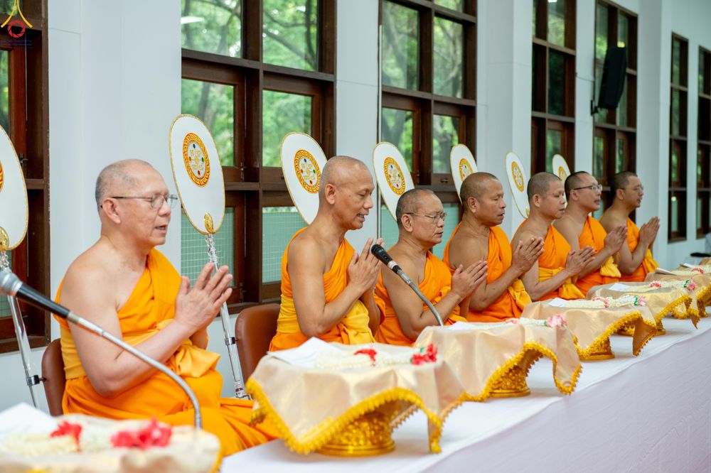 ภาพ No.342966:วันอาทิตย์ที่ 9 สิงหาคม พ.ศ.2569 พิธีมอบพัด ตั้งฐานานุกรม พระราชภาวนาวชิรวิเทศ วิ. ณ ห้องอาคารปลูกศรัทธา 2 วัดพระธรรมกาย