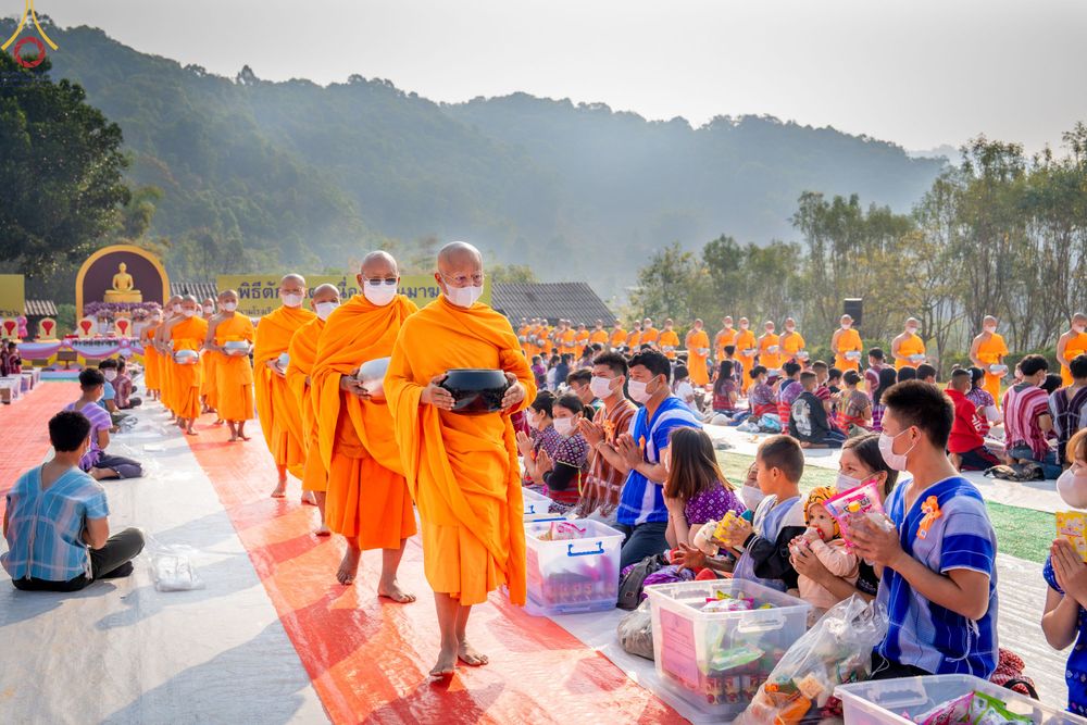 ภาพ No.77433:พิธีตักบาตรเนื่องในวันมาฆบูชา ประจำปี ๒๕๖๖  วันจันทร์ที่ ๖ มีนาคม พ.ศ.๒๕๖๖  ณ สนามโรงเรียนบ้านนาเกียน อำเภออมก่อย จังหวัดเชียงใหม่