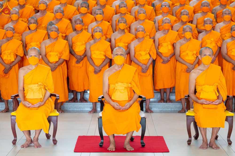 ภาพ No.80181:พิธีอุปสมบทในโครงการอุปสมบทหมู่รุ่นวันคุ้มครองโลก ณ อุโบสถ วัดพระธรรมกาย วันที่ 10 -11 เมษายน พ.ศ. 2566