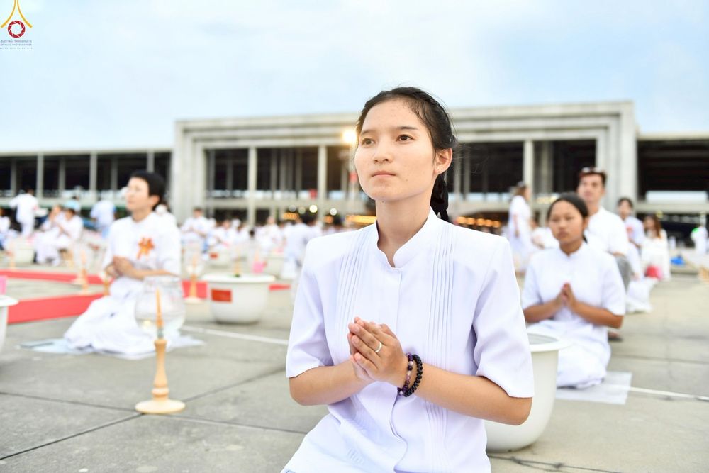 ภาพ No.252945:วันที่ 10 ตุลาคม พ.ศ. 2568 พิธีปลูกต้นทรัพย์บานชื่น ณ ลานธรรม วัดพระธรรมกาย