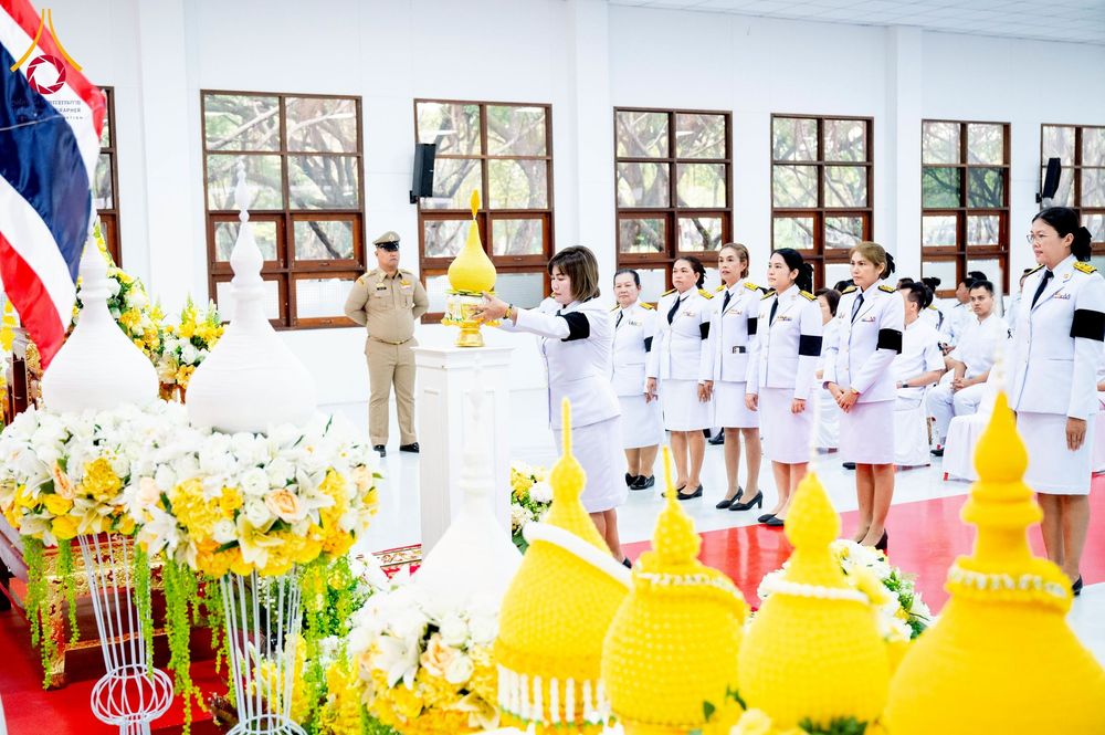 ภาพ No.276067:วันที่ 5 ธันวาคม พ.ศ. 2568 พสกนิกรอำเภอคลองหลวง พร้อมใจบำเพ็ญกุศลอุทิศถวาย “ในหลวงรัชกาลที่ 9” น้อมรำลึกในพระมหากรุณาธิคุณ เนื่องในวันคล้ายวันพระบรมราชสมภพ วันชาติ และวันพ่อแห่งชาติ ณ อาคารปลูกศรัทธา 2 วัดพระธรรมกาย อำเภอคลองหลวง จังหวัดปทุมธานี