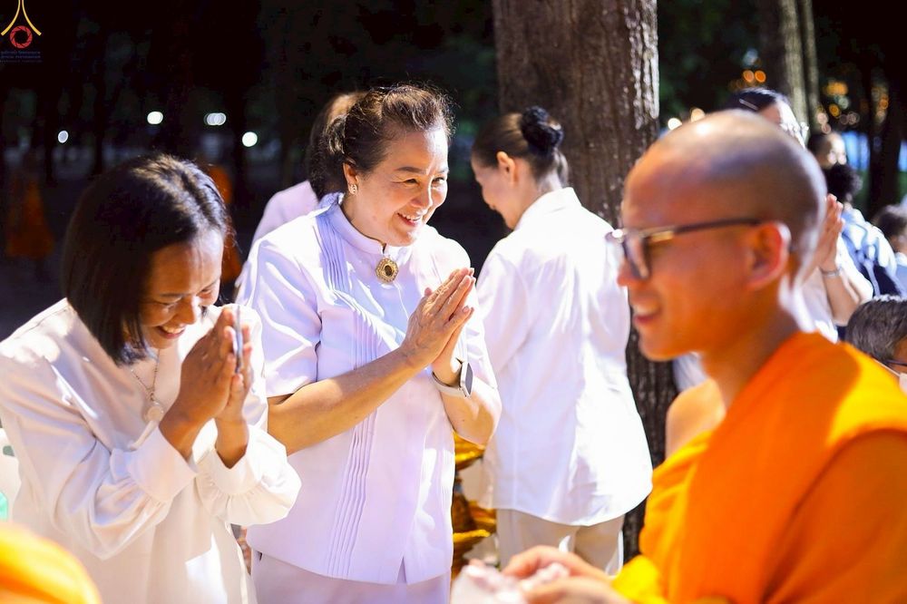 ภาพ No.250688:วันอังคารที่ 7 ตุลาคม พ.ศ. 2568 พิธีมหาปวารณาออกพรรษา ณ โบสถ์พระไตรปิฎก วัดพระธรรมกาย