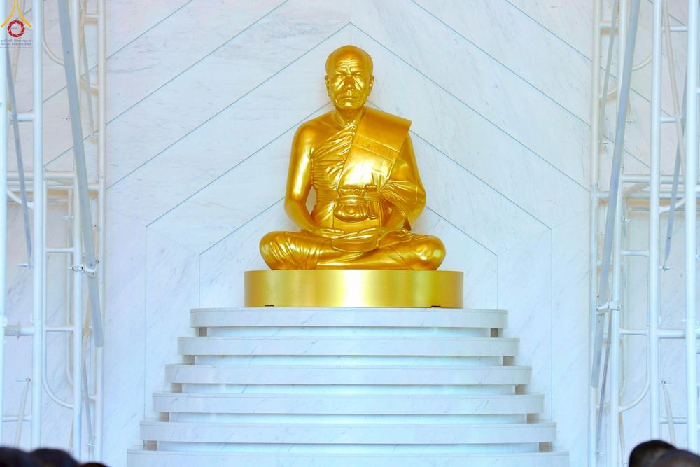 ภาพ No.249235:วันที่ 20 กันยายน พ.ศ. 2568 พิธีประดิษฐานรูปหล่อหลวงปู่วัดปากน้ำ ภาษีเจริญ ณ วิหารพระมงคลเทพมุนี (สด จนฺทสโร) ศูนย์ปฏิบัติธรรมภูเก็ต จ.ภูเก็ต