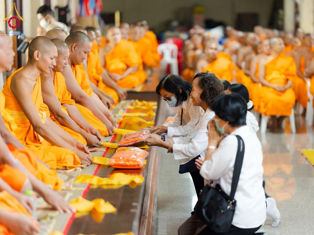 ภาพ No.196636:พิธีทอดผ้าป่าทำนุบำรุงศาสนสถาน ณ วัดไทยเจริญ ตำบลบางขุนกอง อำเภอบางกรวย จังหวัดนนทบุรี  ในโครงการธรรมยาตรา กตัญญูบูชา มหาปูชนียาจารย์ พระมงคลเทพมุนี(สด จนฺทสโร) พระผู้ปราบมาร อนุสรณ์สถาน 7 แห่ง ปีที่ 13 วันที่ 17 มกราคม พ.ศ. 2568
