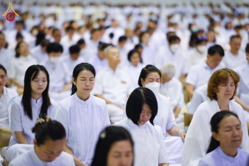 ภาพ No.308400:วันที่ 1  กุมภาพันธ์ พ.ศ. 2569 พิธีบูชาข้าวพระอาทิตย์ต้นเดือน ณ สภาธรรมกายสากล วัดพระธรรมกาย