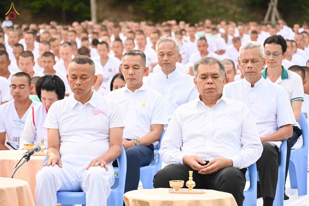 ภาพ No.340966:วันที่ 26 กรกฎาคม พ.ศ. 2569 โครงการพัฒนาคุณธรรม จริยธรรม สำหรับนักเรียนนายสิบตำรวจ (นสต.) รุ่นที่ 17 ศูนย์ฝึกอบรมตำรวจภูธรภาค 1 ได้จัดกิจกรรม ตักบาตรเพื่อน้อมอุทิศถวายเพื่อเป็นพระราชกุศลฯ  และปฏิบัติธรรม ติวธรรมมะ ณ ศูนย์ปฏิบัติธรรมเวิล์ดพีช วัลเล่ย์ (Wo