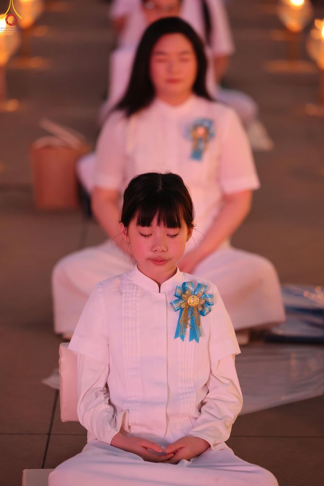 ภาพ No.307993:วันที่ 31 มกราคม พ.ศ. 2569 พิธีจุดประทีปธรรมถวายเป็นพุทธบูชา  และบูชาธรรมมหาปูชนียาจารย์ (ภาพชุดที่ 3) ณ วัดพระธรรมกาย ปทุมธานี ในโครงการธรรมยาตรา กตัญญูบูชา มหาปูชนียาจารย์ พระมงคลเทพมุนี(สด จนฺทสโร) พระผู้ปราบมาร อนุสรณ์สถาน 7 แห่ง ปีที่ 14