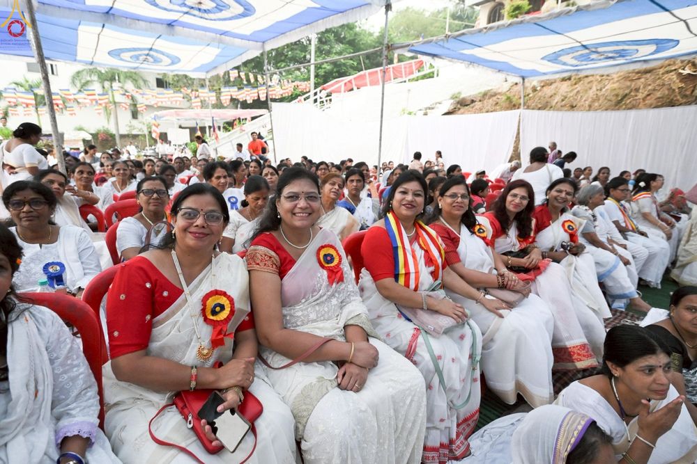 ภาพ No.263519:วันที่ 18 ตุลาคม พ.ศ. 2568 พิธีแห่กฐิน และกฐินสมทบหลวงพ่อ ธัมมชโย  ถวายแด่ วัดพุทธภูมิ เมืองโภปาล รัฐมัธยประเทศ ประเทศอินเดีย 