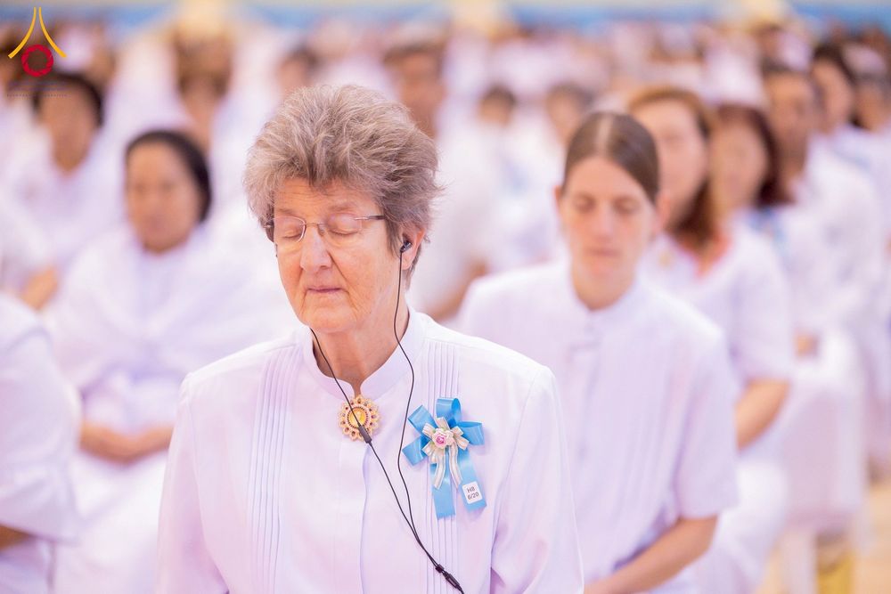 ภาพ No.277152:วันอาทิตย์ที่ 7 ธันวาคม พ.ศ. 2568 พิธีบูชาข้าวพระ ณ สภาธรรมกายสากล วัดพระธรรมกาย