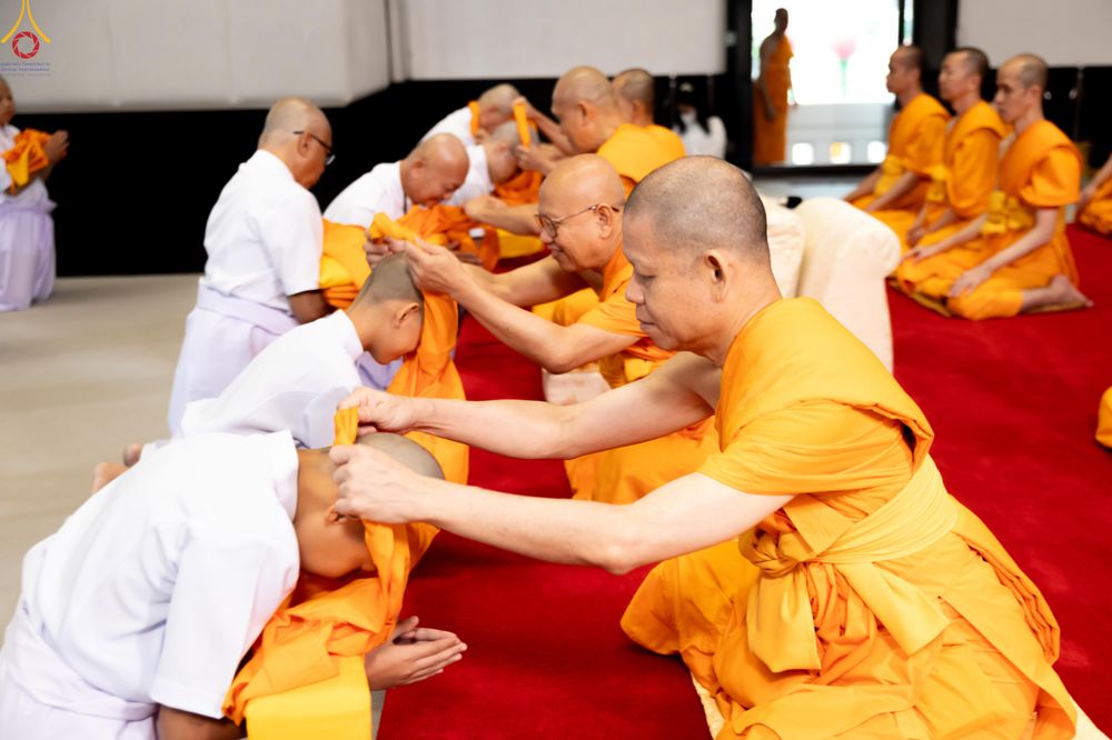 ภาพ No.338832:วันที่ 11 กรกฎาคม พศ.2569 พิธีบรรพชาอุปสมบท โครงการอุปสมบทหมู่ธรรมทายาทนานาชาติ  IDOP รุ่นที่ 21 (ภาษาจีน)  จากประเทศจีน มาเลเซีย สิงคโปร์ และไต้หวัน , โครงการบรรพชาสามเณรโรงเรียนนานาชาติ รุ่นที่ 15