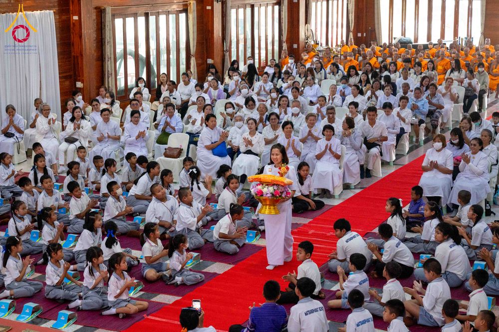 ภาพ No.304400:วันที่ 27 มกราคม พ.ศ. 2569 พิธีทอดผ้าป่าทำนุบำรุงศาสนสถาน ณ วัดบางไผ่นารถ ต.บางไทรป่า อ.บางเลน จ.นครปฐม ในโครงการธรรมยาตรา กตัญญูบูชา มหาปูชนียาจารย์ พระมงคลเทพมุนี(สด จนฺทสโร) พระผู้ปราบมาร อนุสรณ์สถาน 7 แห่ง ปีที่ 14