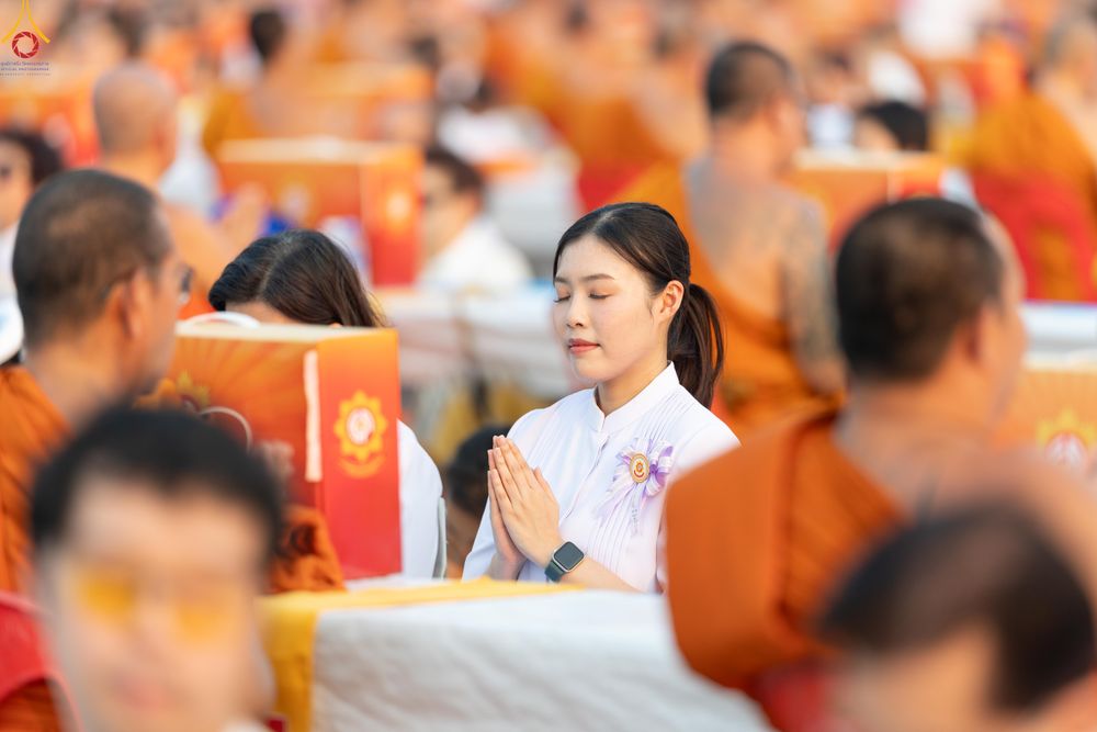 ภาพ No.324068:วันที่ 22 เมษายน พ.ศ.2569 (วันคุ้มครองโลก) พิธีถวายมหาสังฆทาน 40,000 กว่าวัดทั่วประเทศ ณ ลานธรรม พระมหาธรรมกายเจดีย์ วัดพระธรรมกาย