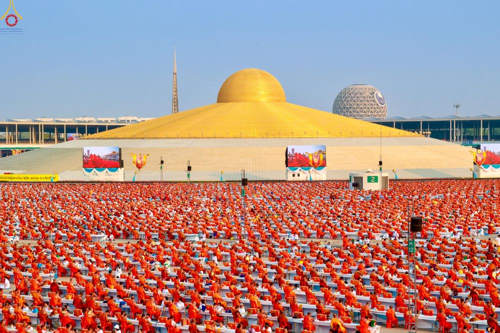 ภาพ No.324070:วันที่ 22 เมษายน พ.ศ.2569 (วันคุ้มครองโลก) พิธีถวายมหาสังฆทาน 40,000 กว่าวัดทั่วประเทศ ณ ลานธรรม พระมหาธรรมกายเจดีย์ วัดพระธรรมกาย