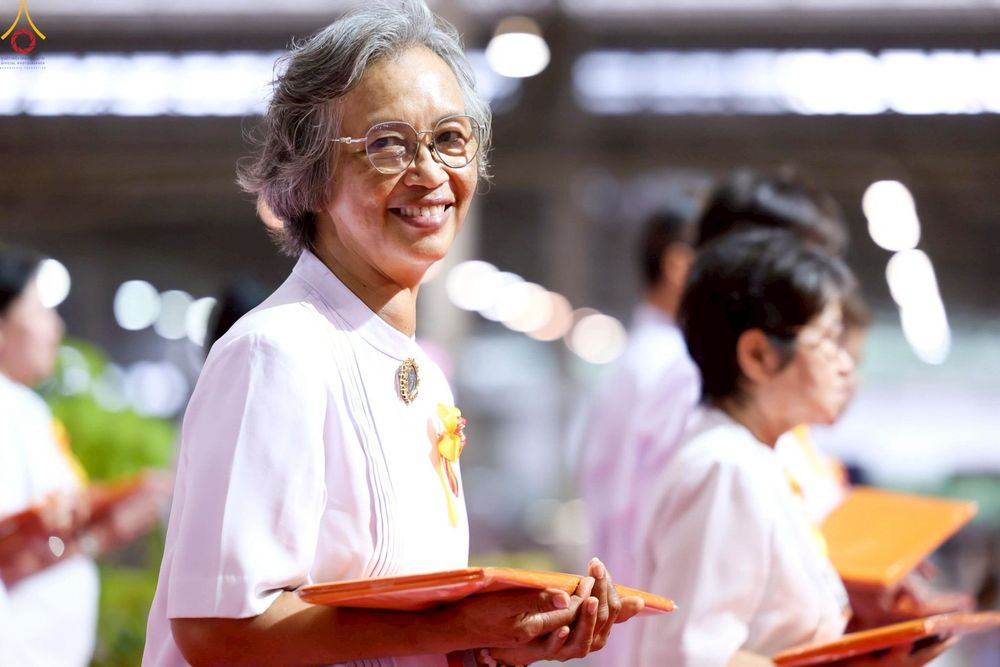 ภาพ No.243998:วันอาทิตย์ที่ 7 กันยายน พ.ศ. 2568 พิธีทอดผ้าป่าสมทบกฐินวัดพระธรรมกาย และสมทบกฐิน 30,000 วัดทั่วไทย ครั้งที่ 2 ณ ห้องแก้วสารพัดนึก 1 วัดพระธรรมกาย