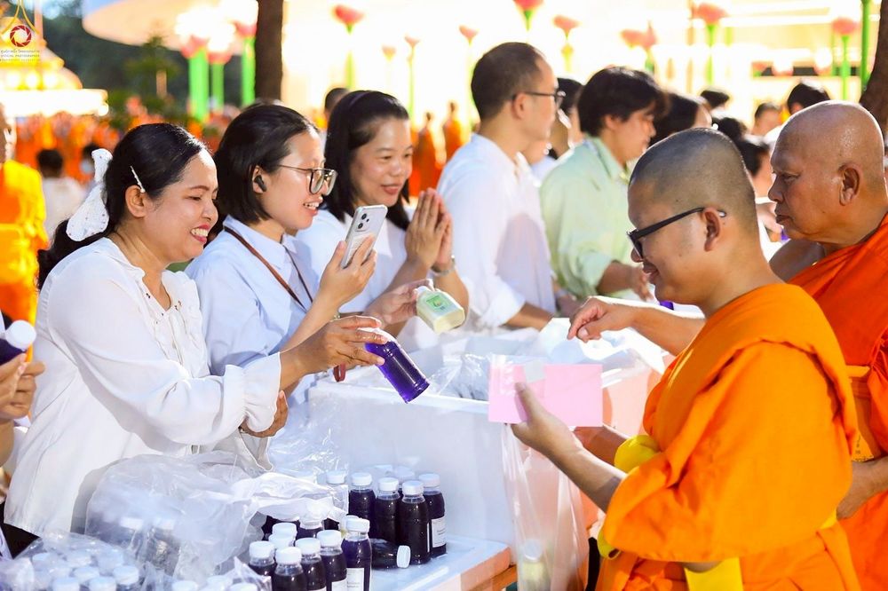 ภาพ No.250707:วันอังคารที่ 7 ตุลาคม พ.ศ. 2568 พิธีมหาปวารณาออกพรรษา ณ โบสถ์พระไตรปิฎก วัดพระธรรมกาย