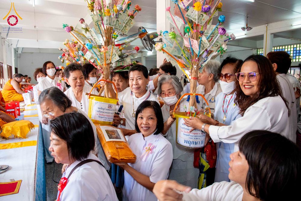 ภาพ No.305179:วันที่ 28 มกราคม พ.ศ. 2569 พิธีทอดผ้าป่าทำนุบำรุงศาสนสถาน ณ วัดเกิดการอุดม อ.คลองหลวง จ.ปทุมธานี ในโครงการธรรมยาตรา กตัญญูบูชา มหาปูชนียาจารย์ พระมงคลเทพมุนี(สด จนฺทสโร) พระผู้ปราบมาร อนุสรณ์สถาน 7 แห่ง ปีที่ 14