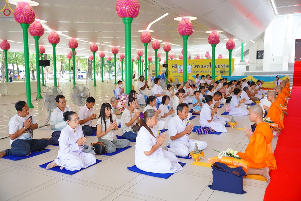 ภาพ No.328463:วันเสาร์ที่ 2 พฤษภาคม พ.ศ.2569 พิธีอุปสมบทสามเณรเตรียม DCI รุ่นที่ 23 ณ อุโบสถพระไตรปิฎก วัดพระธรรมกาย จังหวัดปทุมธานี