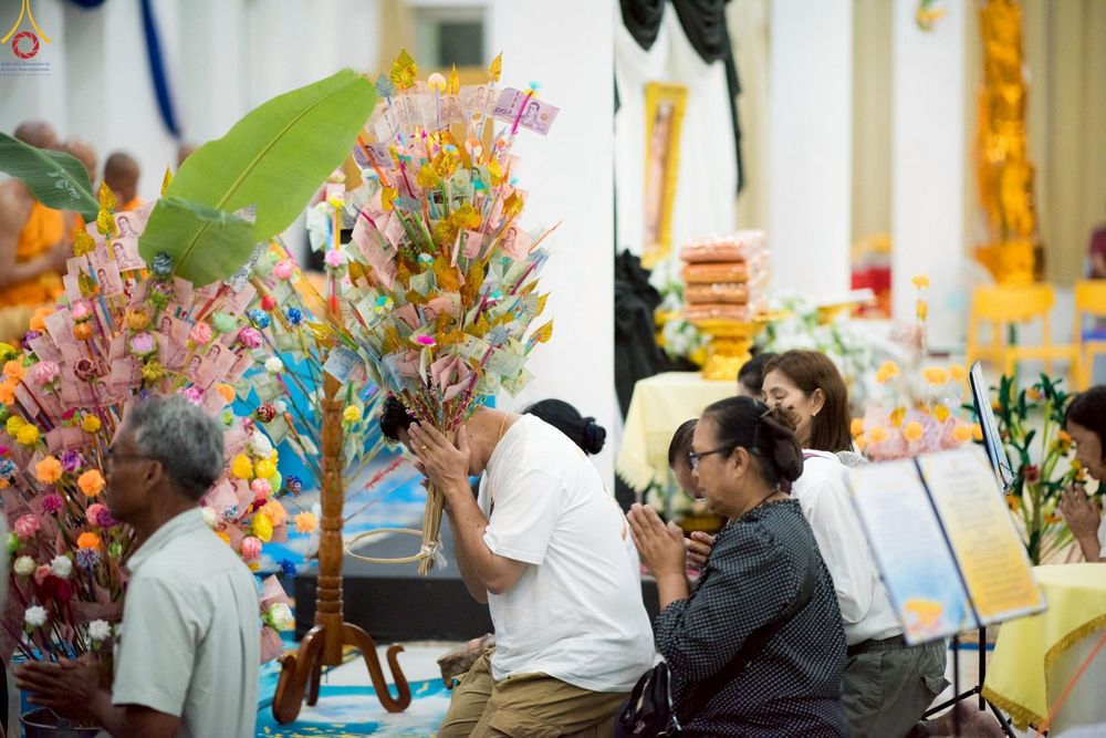 ภาพ No.277636:วันที่ 5 พฤศจิกายน พ.ศ. 2568 พิธีทอดกฐินสามัคคีทั่วไทย ณ วัดหัวถนนเหนือ ต.หัวถนน อ.ท่าตะโก จ.นครสวรรค์ โดยคณะศิษยานุศิษย์ บูชาธรรม 81 ปี หลวงพ่อธัมมชโย