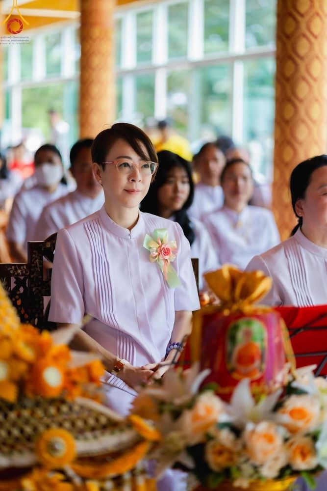 ภาพ No.166736:พิธีทอดกฐิน ณ วัดเขาดินมังกรทอง อ.บ่อทอง จ.ชลบุรี  ในโครงการกฐินสามัคคีทั่วไทย 30,000 วัด บูชาธรรม 80 ปี หลวงพ่อธัมมชโย โดยคณะศิษยานุศิษย์วัดพระธรรมกาย วันที่ 23 ตุลาคม พ.ศ. 2567