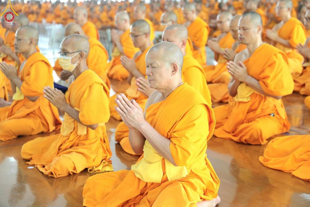 ภาพ No.208347:พิธีสวดพระพุทธมนต์ และถวายภัตตาหารเมนูสวรรค์แด่พระภิกษุ สามเณร วันที่ 15 กุมภาพันธ์ พ.ศ. 2568 ณ หอฉันคุณยายอาจารย์ฯ วัดพระธรรมกาย