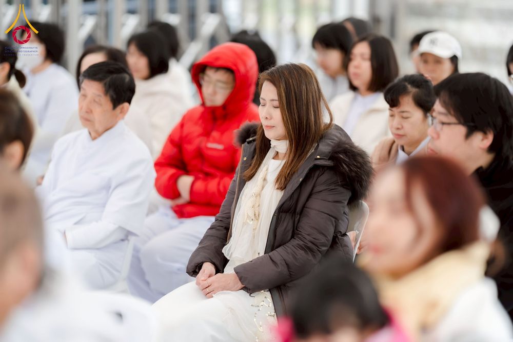 ภาพ No.220866:วันที่ 13 เมษายน พ.ศ. 2568 พิธีโปรยรัตนชาติปฐมเริ่มสถาปนาเจดีย์ และ พิธีเปิดหมู่บ้านปฏิบัติธรรม เพื่อการบรรลุธรรม ณ วัดป่าธรรมกายนานาชาติโทชิหงิ  ประเทศญี่ปุ่น
